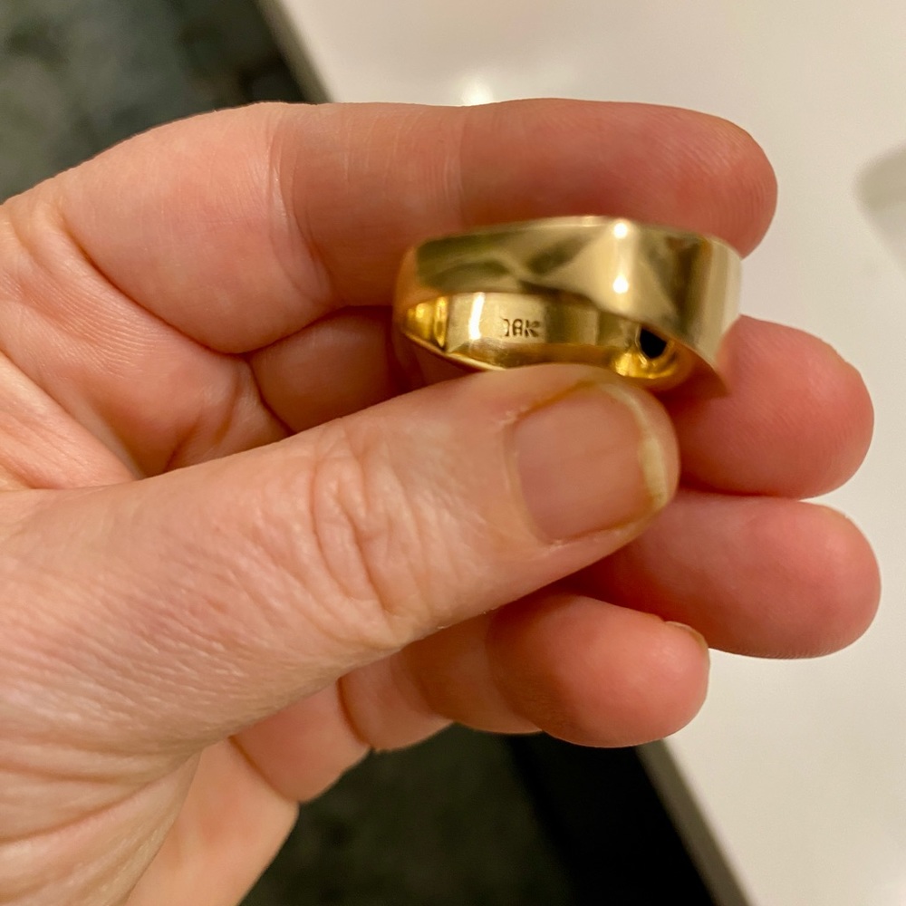 Solid 18k Gold Ring - image 4